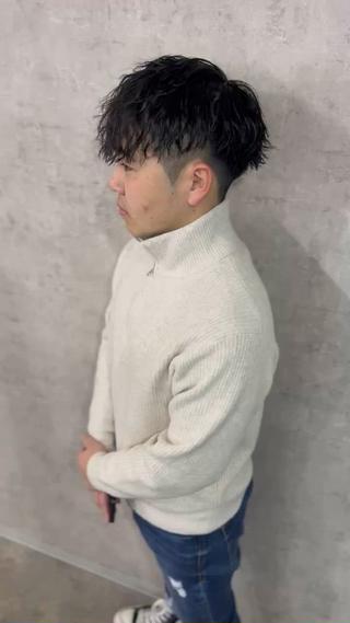 ショート カラー パーマ メンズ 森下 佑大のヘアスタイル