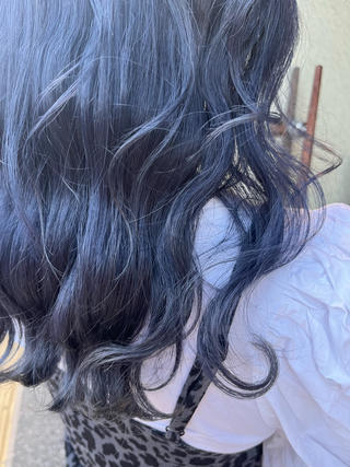 ロング カラー 艶髪/ハイトーン/ ヘアセット/モエノのヘアスタイル