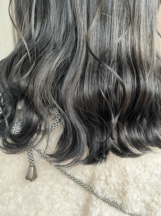 ミディアム カラー 艶髪/ハイトーン/ ヘアセット/モエノのヘアスタイル