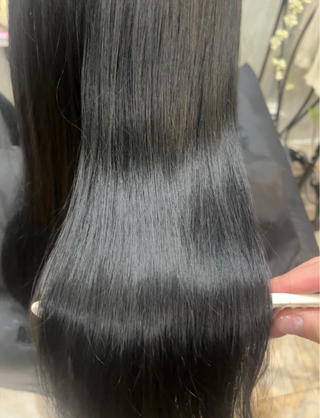 ミディアム 艶髪/ハイトーン/ ヘアセット/モエノのヘアスタイル