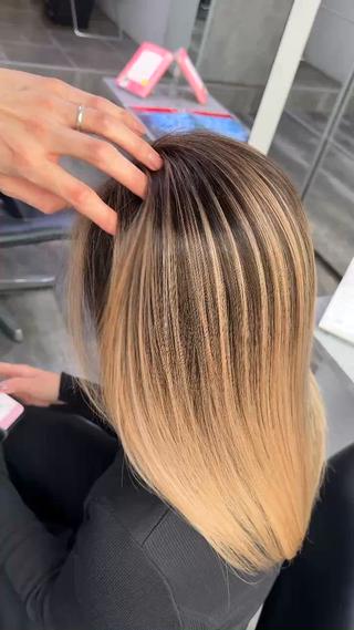 ベース明るめ、ベージュ系のお色味は外国人らしさ全開です