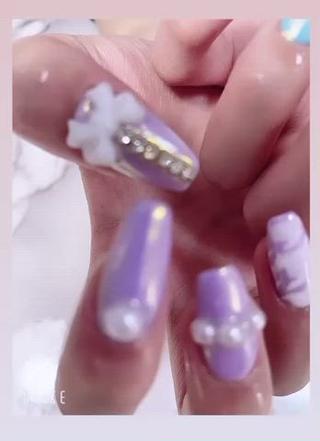 ネイル 高草木 桃香のネイルデザイン