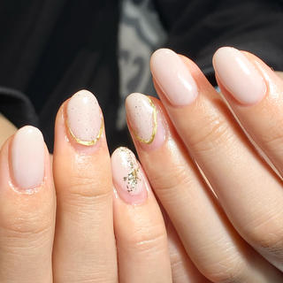 ネイル Flore (フロール)の眉毛・アイブロウイメージ