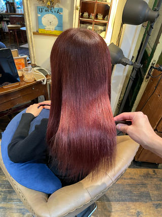 ロング 飯田 実歩(じっぽ)のヘアスタイル