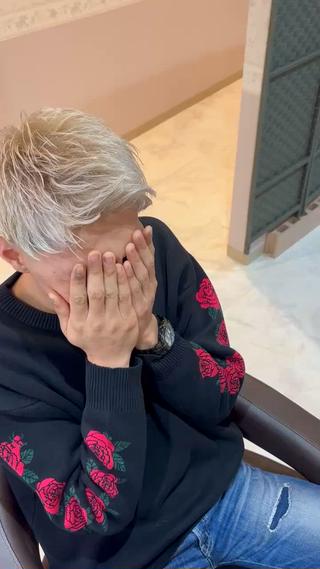 ホワイトは履歴によりますが2回ブリーチ必要です！！ 