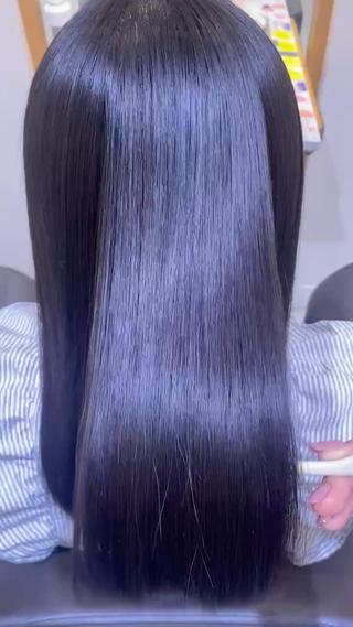 縮毛矯正でしか出せない艶髪に 