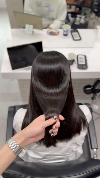 手で乾かしただけ
雨の日や汗で広がる方におすすめ 