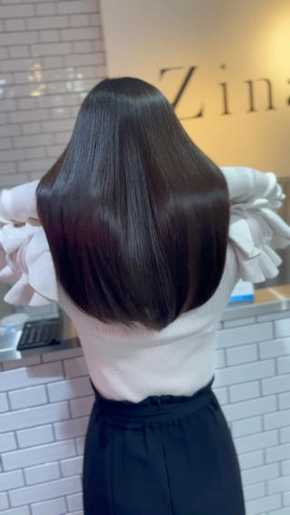 縮毛矯正して手で乾かしただけでサラツヤに 