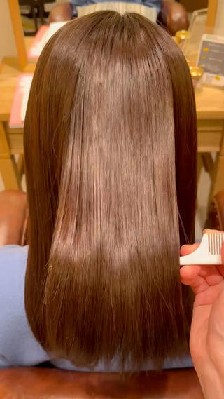 うねりや癖が気になる方に人気です 