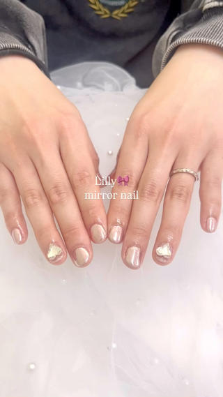 ネイル Lily所属・坪山 美優のネイルデザイン