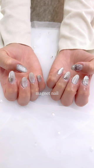 ネイル Lily所属・坪山 美優のネイルデザイン