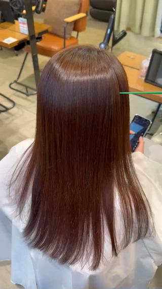 セニングが深く入っていても極限までまとまりやすく縮毛矯正します 