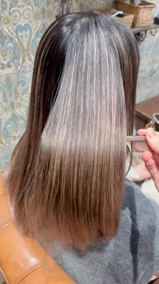 ミディアム なぎさ 🎀  / 透明感カラー/心斎橋のヘアスタイル