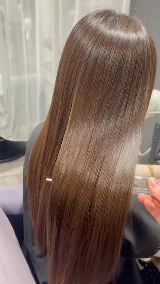 ロング DOLL hair所属・なぎさ / 透明感カラー🫧のヘアスタイル