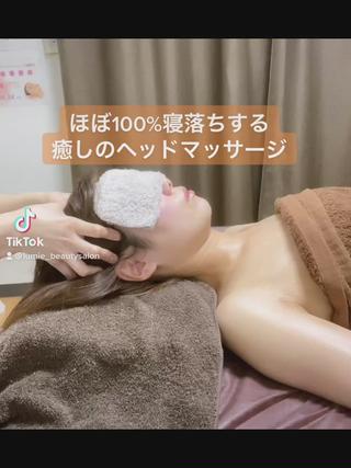 短時間でお悩み解消解消！

お客様がほぼ100%寝落ちする、
自己流の手技も組み込んだ癒しの
ヘッドマッサージ

ヘッドマッサージには、こんな
効果があります。

・頭,首,肩凝り解消
・眼精疲労の改善
・睡眠の質の改善
・リフトアップ 