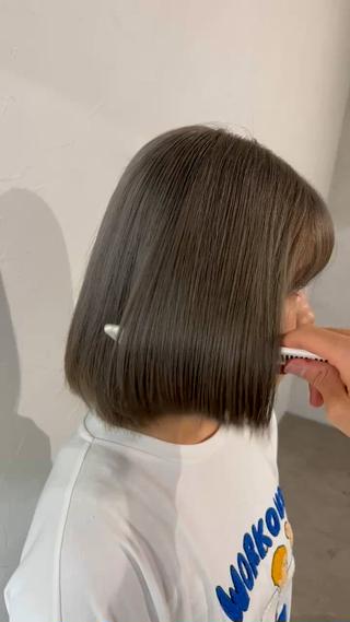 僕のこだわりは【透け感カラー】と【シャンプー】です！！

すごいキレイに染めてもらったけど洗い残しがあるとかは嫌じゃないですか？？

最後のシャンプーまで丁寧に施術させていただきます

大阪のsuncとゆう美容室でアシスタントをしている松村大希です！

皆様と会話する事がだいすきです！

うるさいくらい話してしまうかもしれないですが是非僕に一度お任せください

皆様と共にかわいい！！かっこいい！！を作れればなと思います

#大阪美容室#大阪美容院
#髪質改善#茶屋町#梅田#梅田美容室
 