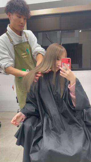 僕のこだわりは【透け感カラー】と【シャンプー】です！！

すごいキレイに染めてもらったけど洗い残しがあるとかは嫌じゃないですか？？

最後のシャンプーまで丁寧に施術させていただきます

大阪のsuncとゆう美容室でアシスタントをしている松村大希です！

皆様と会話する事がだいすきです！

うるさいくらい話してしまうかもしれないですが是非僕に一度お任せください

皆様と共にかわいい！！かっこいい！！を作れればなと思います

#大阪美容室#大阪美容院
#髪質改善#茶屋町#梅田#梅田美容室
 