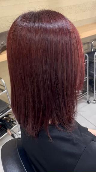 ベースのお色味によっては暖色ならブリーチしなくてもここまで色味いれれます！！
 