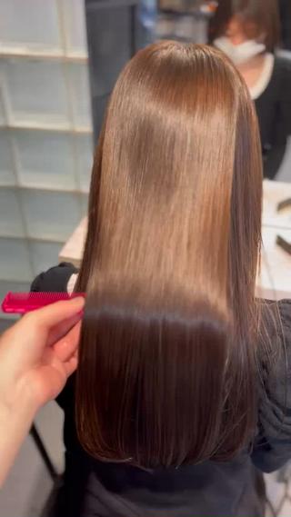 縮毛矯正とカラーも一緒に出来ます 