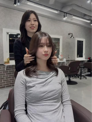 ミディアム Aura 髪質改善＆韓国レイヤー所属・あい❤︎ /髪質改善/韓国巻きのヘアスタイル