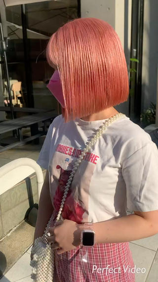 ビフォーアフター加工なしです
髪質によっての長さスタイルの似合わせ
同じ色味でもニュアンスの似合わせ
丁寧なカウンセリングでお悩みを聞いた上で、
ファッションやライフスタイルに合わせた提案もさせていただきます