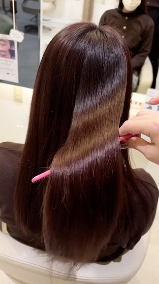 ブリーチ卒業カラー
暗髪だけど透明感ばっちり！ 