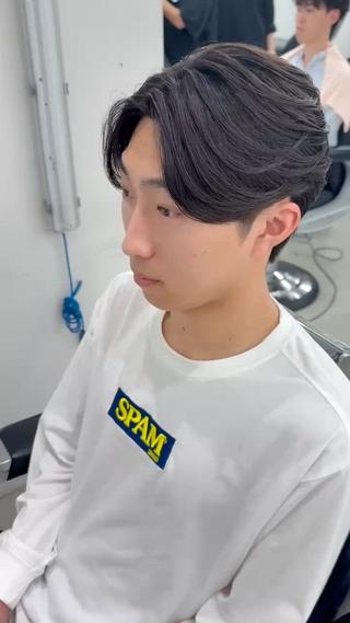 ニュアンス、カルマ、フェザーなど自然な毛流れスタイルは僕にお任せ下さい！

ご覧いただきありがとうございます！
Lond LOGAN アシスタントの古田和也です！
カラー、ブリーチ、縮毛、パーマモデル様募集しております！
パーマの中でも特にニュアンス、カルマ、フェザーパーマ得意です！
1度僕にお任せください！ご予約お待ちしております！

10分以上の遅刻はキャンセルになります。ご了承ください。遅れる場合はご連絡ください。

カットが必要な場合はスタイリストがカットをして頂きます。

技術向上のためお直しは受け付けてませんのでご理解よろしくお願いします。

お支払いは現金のみとなります。 