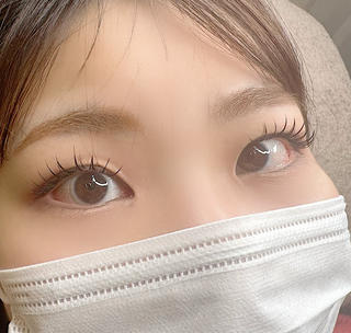 フラットセーブル100本
束感仕上げ
0.2mmと0.15mmの太さを混ぜてボリューム調節