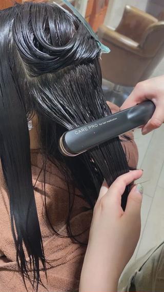 
超音波トリートメントで
内部に浸透させしっかり保湿！！

カラーの持ちや手触りツヤに感動です＾＾

 