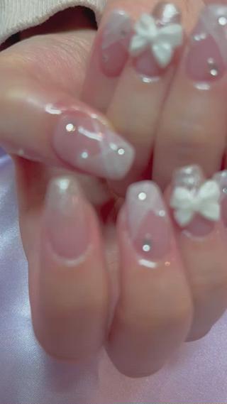 #個性派ネイル #個性派ネイルデザイン #藤沢ネイルサロン #藤沢 #藤沢ネイル #冬ネイル #はではでネイル #はではで #派手ネイル #韓国ネイル #海外ネイル #リボンネイル #ホログラムネイル #ショートネイル #きらきらネイル #ネイル #フラワーネイル #花ネイル #グリッター #キラキラ #ゴールドネイル #ワンホンネイル #トレンドネイル #ガーリーネイル #パールネイル 