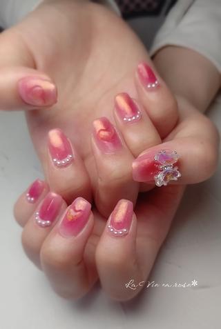 ミディアム ラヴィアン ローズのネイルデザイン