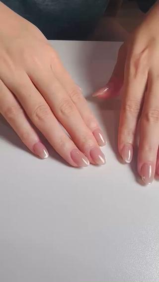 #ワンカラー
#うるちゅる
#マグネットネイル
#シンプル 