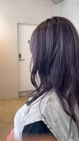 ブリーチ2回のラベンダーグレージュになります！
色落ちも最高に可愛いです！ 