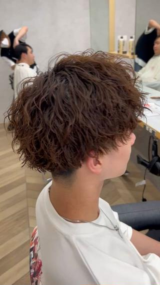 ミディアム パーマ メンズ 🪐メンズ特化 ヤマクラ　タイキのヘアスタイル