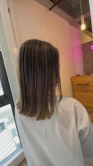 セミロング カラー STAR RIVER所属・YUI/ ブリーチカラー🌷のヘアスタイル