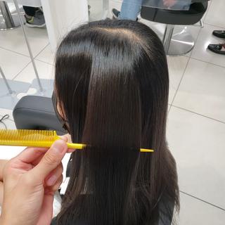 艶々な自毛風ストレートはプレミアム縮毛矯正がおすすめです！
自然な艶とサラサラな美髪を再現出来ます！ 