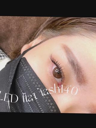 LEDフラットラッシュ140本 