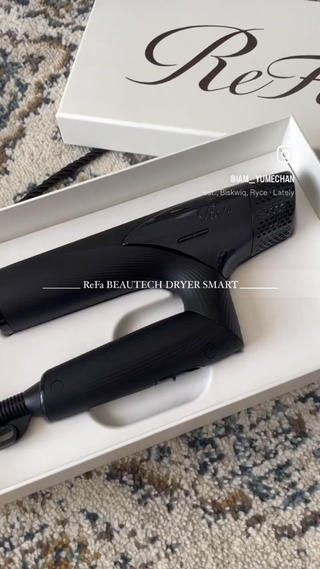 セミロング カラー yumemiレイヤー ✴︎ 透明感カラーのヘアスタイル