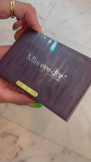 
大人気ミスアイドールのフラットラッシュ導入
プラス1000円でカラーフラットラッシュに変更できます 