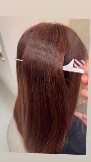 セミロング 村松陸斗 メテオストレートのヘアスタイル