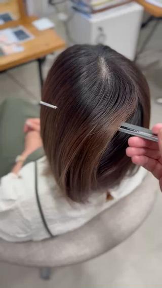 ミディアム 村松陸斗 メテオストレートのヘアスタイル