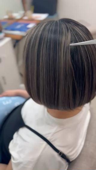 ミディアム 村松陸斗 メテオストレートのヘアスタイル