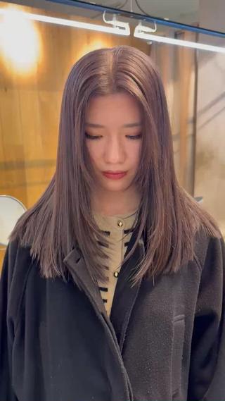 セピアグレージュ

ブリーチ1〜です︎

ラベンダー多めのくすみグレージュ
色落ち黄味を感じづらく長く楽しめます︎ 