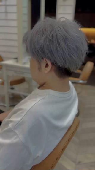 ショート カラー 塚本 メンズ特化‼️のヘアスタイル