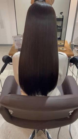 久留米美容室/ボブ/ロング/レイヤー/ショート/ブリーチ/ダブルカラー/ケアブリーチ/縮毛矯正/韓国風/顔まわりカット/前髪カット/学割U24/ヘアアレンジ/ミルクティーベージュ/くすみベージュ/オリーブ/オリーブグレージュ 