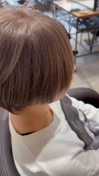 久留米美容室/ボブ/ロング/レイヤー/ショート/ブリーチ/ダブルカラー/ケアブリーチ/縮毛矯正/韓国風/顔まわりカット/前髪カット/学割U24/ヘアアレンジ/ミルクティーベージュ/くすみベージュ/オリーブ/オリーブグレージュ 