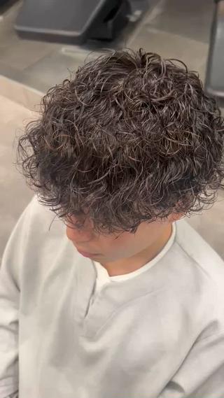 パーマ メンズ パーマ特化🔥 ワタベリョウマのヘアスタイル