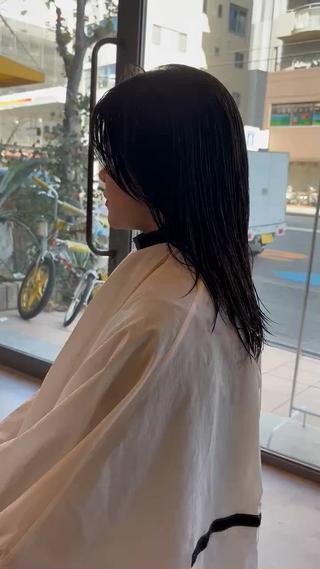 ショート パーマ IRO所属・岡田 祐樹のヘアスタイル