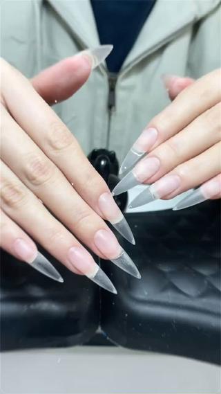 #リボンネイル
#ハートネイル
#冬ネイル
#秋ネイル
#ハロウィン
#マーブルネイル
#桜木口
#チェックネイル
#モカムース
＃長さ出し
#チップ
#つけ放題ネイル
#ワンホンネイル
#ちゅるんネイル
#マグネットネイル
#チークネイル
#パラジェル
＃キルティング
#持ち込みネイル
#やり放題ネイル
#ミラーネイル
＃フィルイン
#フットネイル
#フットやり放題
#フットワンカラー
#和装ネイル
＃韓国ネイル
#ベトナムネイル
#話題ネイル

Xiinh Nail Salon 
 船橋駅から徒歩10分でお越しいただけます。 