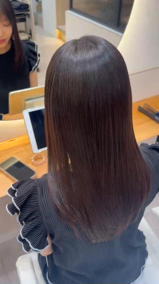 業界最高峰最強の髪質改善してみませんか？

こちらの施術では美髪矯正にトリートメント界の最高峰と呼ばれる髪質改善トリートメントがついてるメニューになります！

縮毛矯正のダメージを限りなく抑え、かつ今までに体験したことのない艶感と手触りを実現します

しかもこの美髪矯正巻けるんです
縮毛矯正かけると巻けなくなると思いがちですが僕の縮毛矯正はまっすぐだけど素髪感もあるので巻きにくくなることはありません！


またレイヤーカットも大得意ですので是非、カット美髪矯正でご予約お待ちしてます 